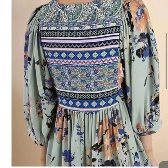 Umgee Sage V-Neck Floral Peasant Dress Women’s SM- gorgeous Boho BEAUTY Size M - Picture 4 of 11